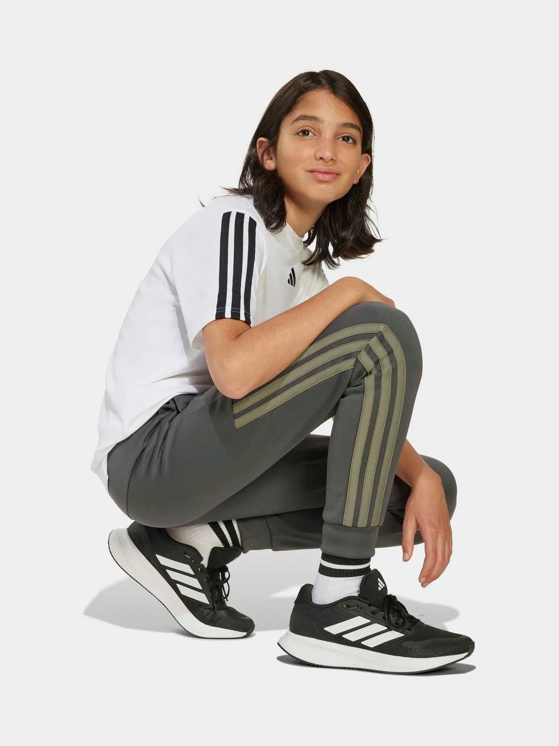 Брюки спортивные с 3 полосками, Essentials adidas, серый — фото 4