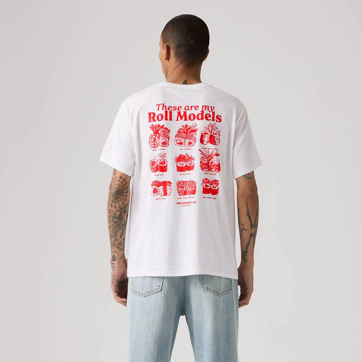 Свободная футболка с графическим принтом Levi's, Roll Models White Plus - White — фото 4