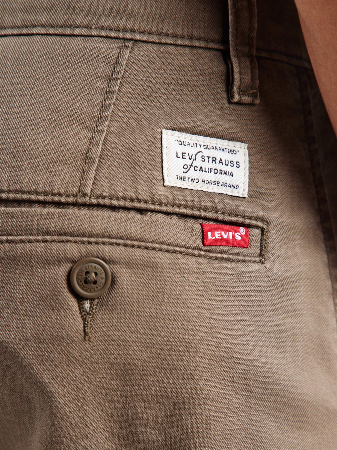 LEVI'S  Шорты чинос Regular 'XX Chino II Shorts' в коричневом цвете — фото 2
