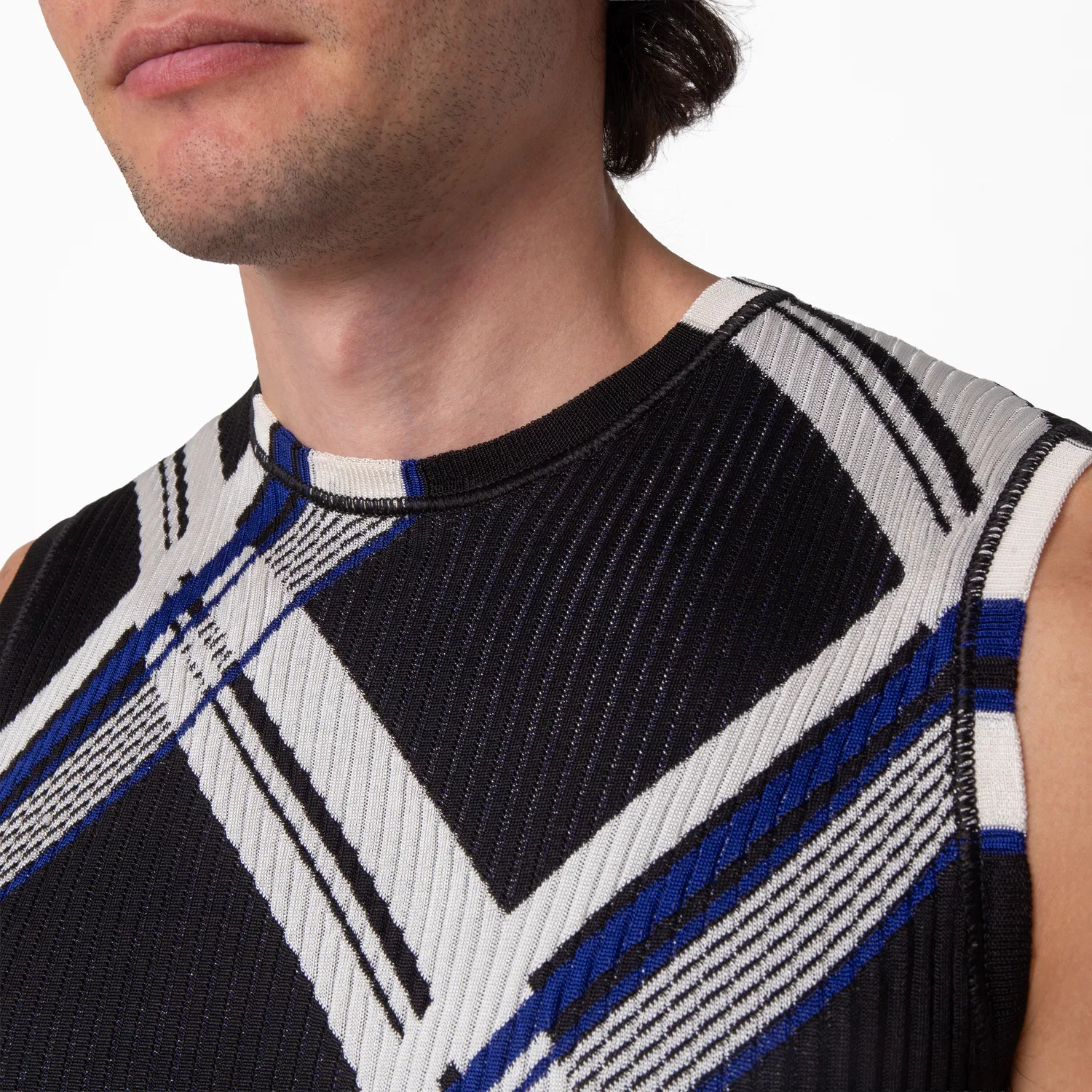 Жилет с жаккардовым узором Check Jacquard-Knitted Silk Vest Burberry, Black Ip Chk — фото 4