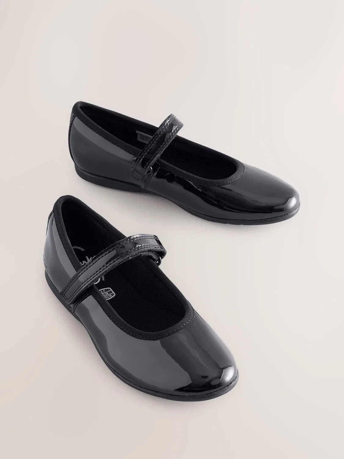 Туфли Clarks Mary Jane Black Patent для девочек — фото 2