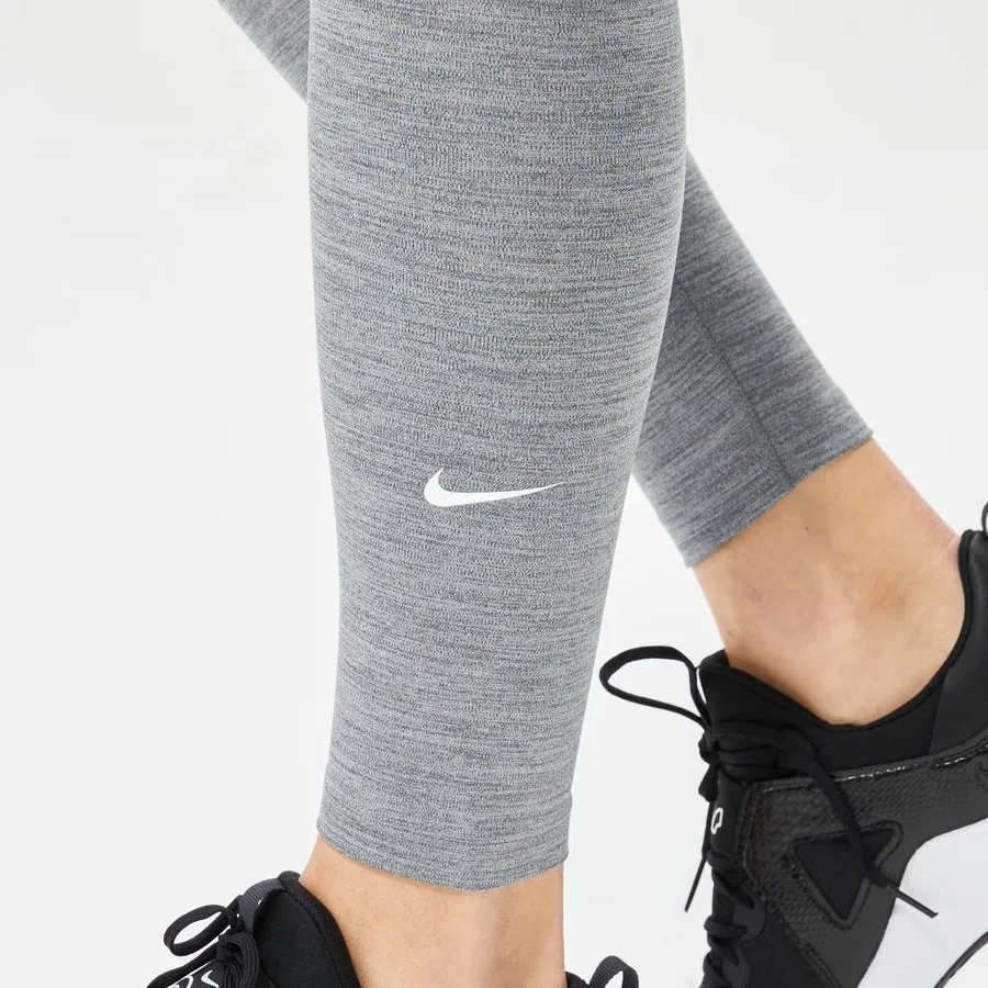 Женские леггинсы с высоким поясом Nike One Dri-FIT HR Tight, Серый — фото 3