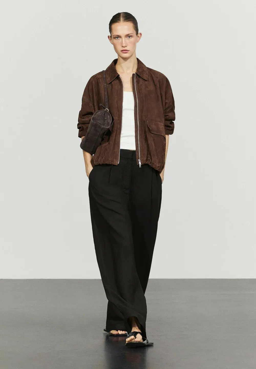 Брюки с плиссировкой, облегающего силуэта Massimo Dutti, Black — фото 2