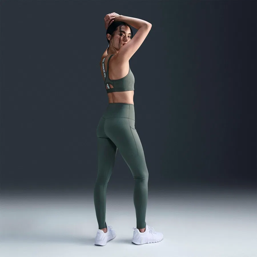 Спортивные леггинсы с высокой посадкой и карманами Go Firm-Support High-Waisted With Pockets Running Nike, Зеленый — фото 4