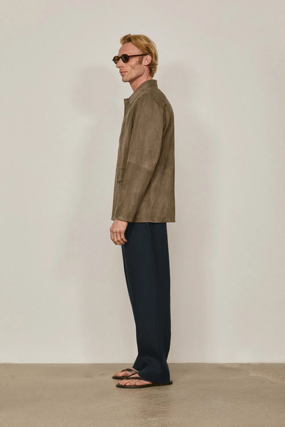 Рубашка-Куртка из замшевой кожи с карманами - лимитированная серия Massimo Dutti, бледно-зеленый — фото 2
