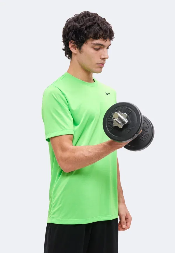 Футболка дышащая Tee reset Nike Performance Green Strike, черный/зеленый — фото 4
