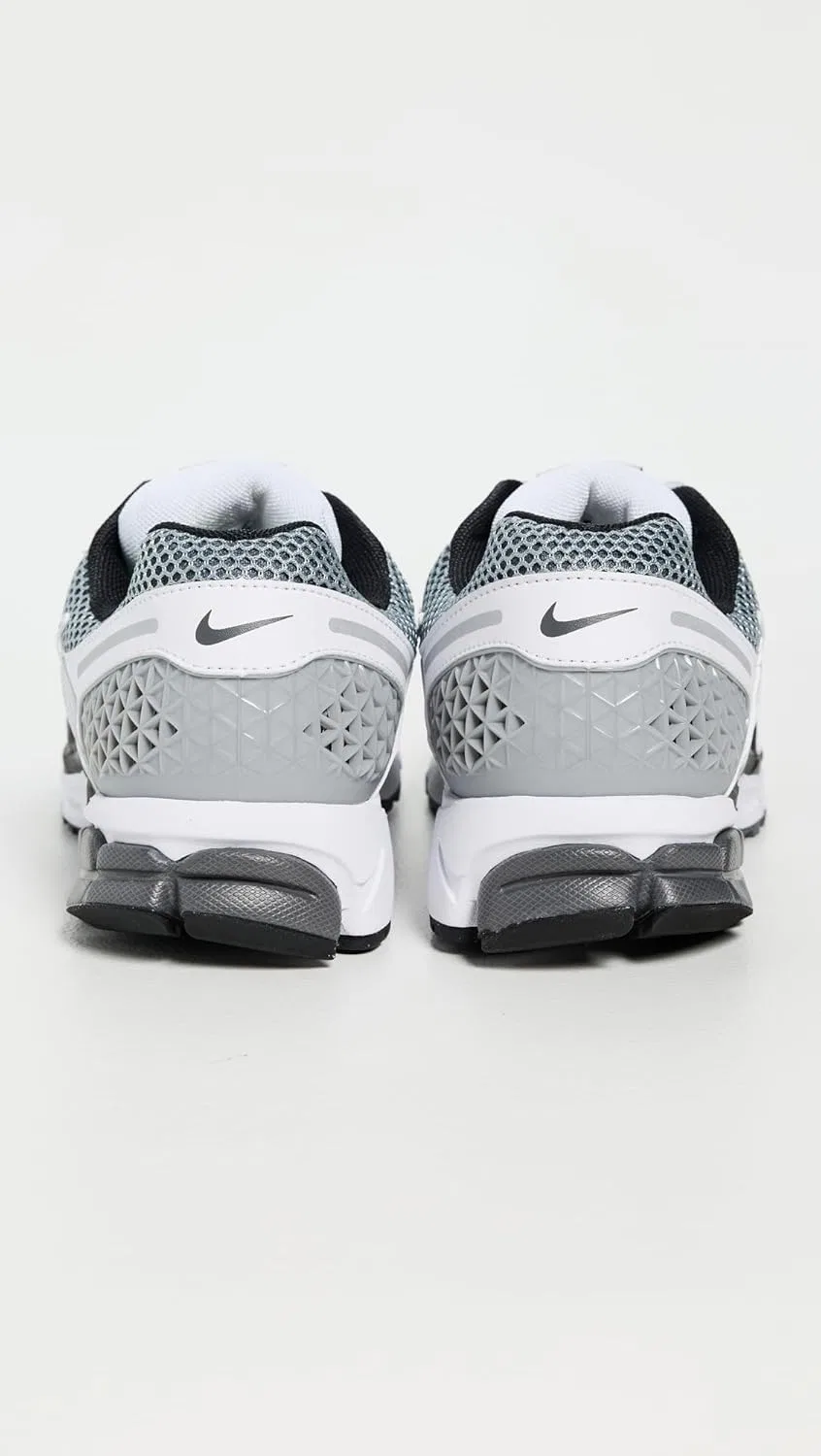 Женские кроссовки Nike Zoom Vomero 5, Dark Grey Black White 001 — фото 3