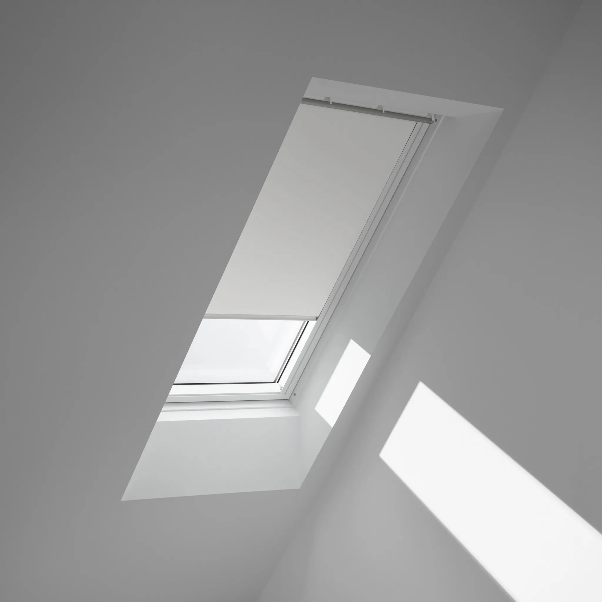 

Затемняющие рулонные шторы VELUX «DKL S06 1025SWL», затемнение, затемнение, без сверления, на направляющих, белые направляющие и ручка, цвет Weiß + weiß