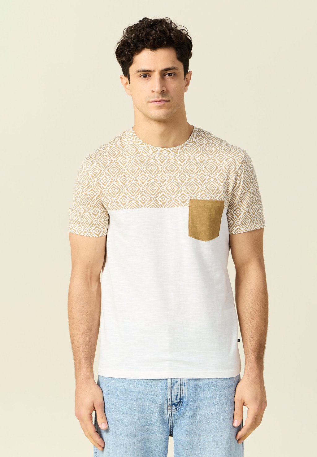 

Футболка с принтом BONOBO Jeans, цвет Camel