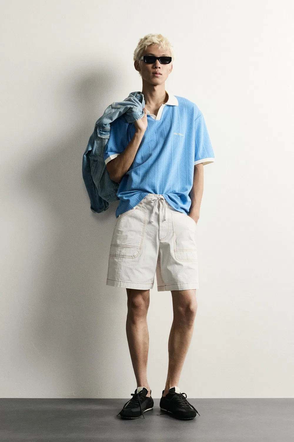Поло свободного кроя с вышитым текстом. ZARA, Light blue