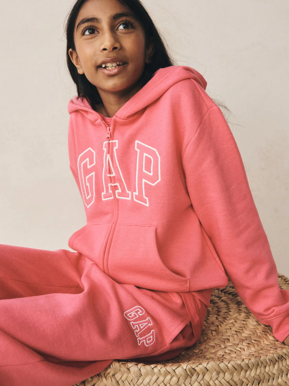 Худи на молнии Relaxed Logo Gap, розовый — фото 4
