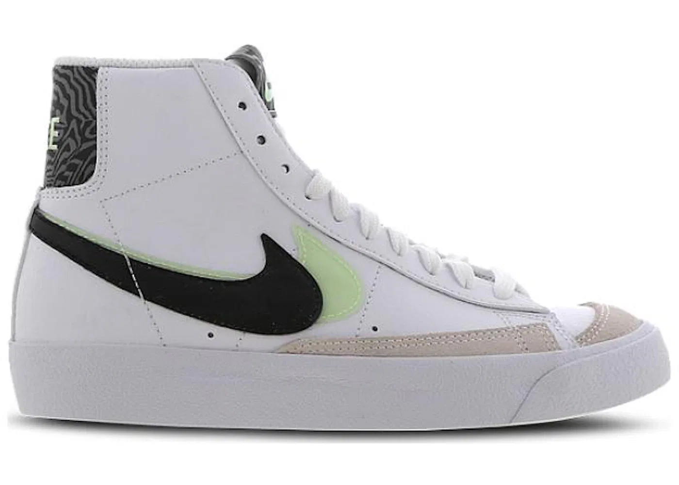 Детские кроссовки Lifestyle Nike Blazer Mid 77, White/Vapour Green/Smoke Grey/Black