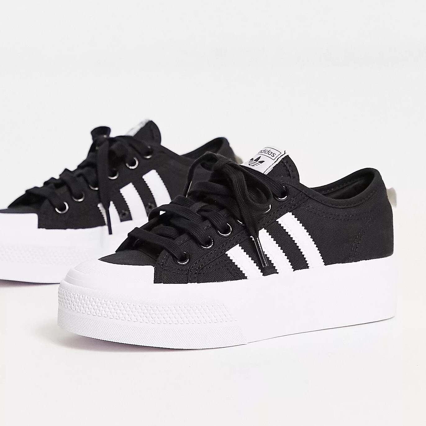 

Кеды Adidas Originals Nizza Platform, черный/белый