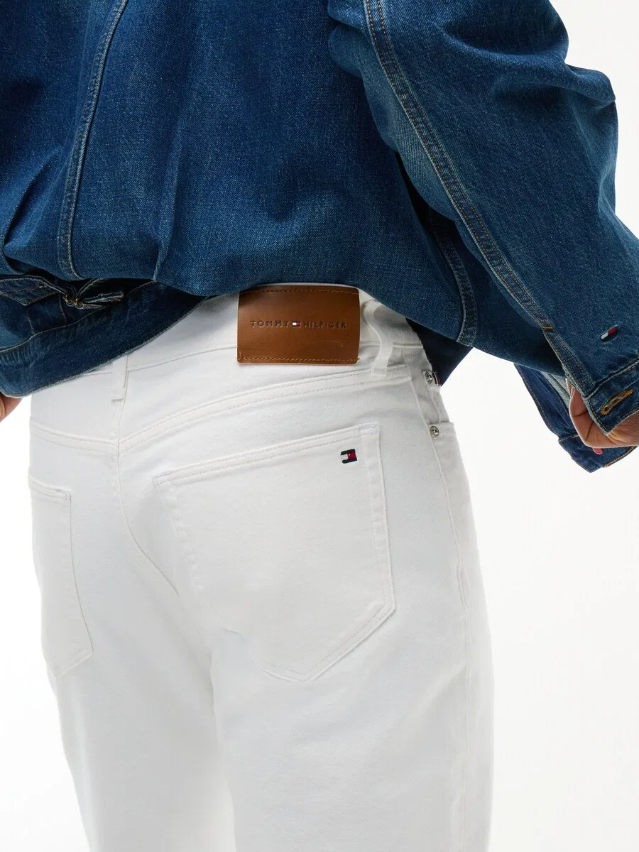 Джинсы TOMMY HILFIGER Regular 'DENTON' белого цвета — фото 4