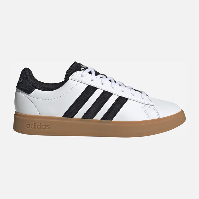 

Кроссовки Adidas, белый
