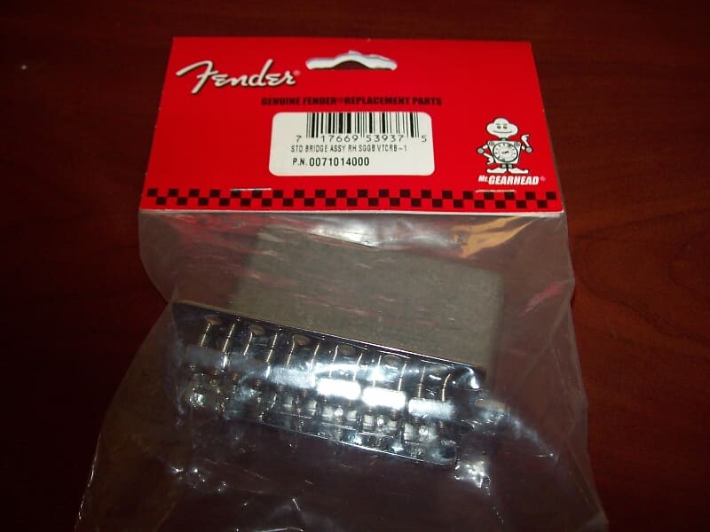

Fender 007-1014-049 Стандартный бридж Stratocaster в винтажном стиле в сборе 007-1014-049 Vintage Style Standard Stratocaster Bridge Assembly