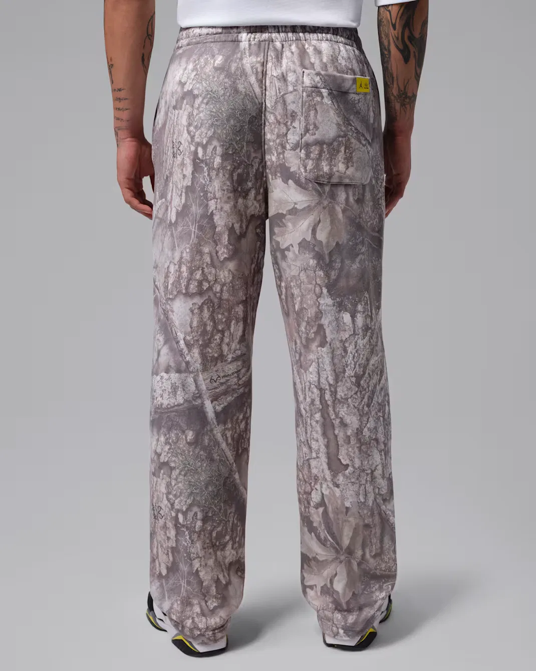 Мужские брюки с открытым низом и рисунком Realtree Jordan Brooklyn, White/Bright Citron — фото 2