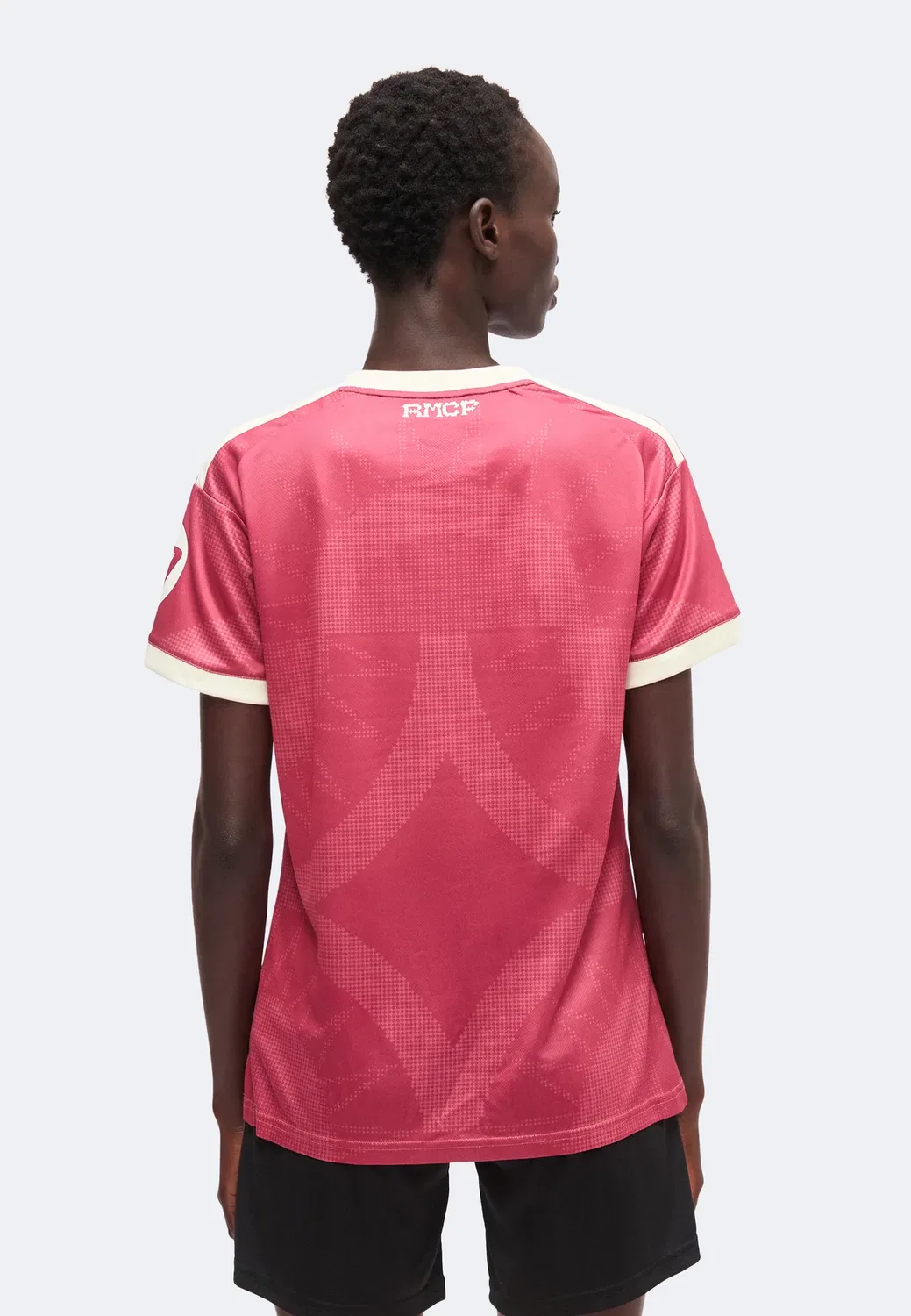 Третья форма «Реал Мадрид» сезона 26/27 - клубная форма Adidas Performance, Wild Pink — фото 3