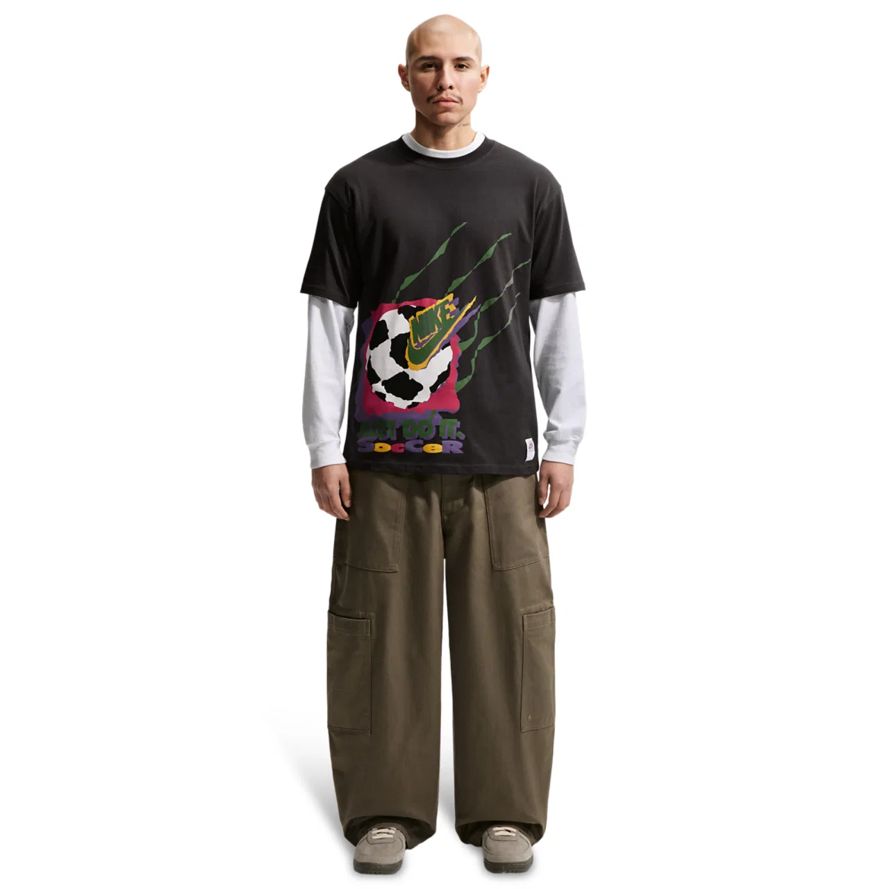 Футболка мужская Relaxed Graphic Nike, цвет Off Noir — фото 3