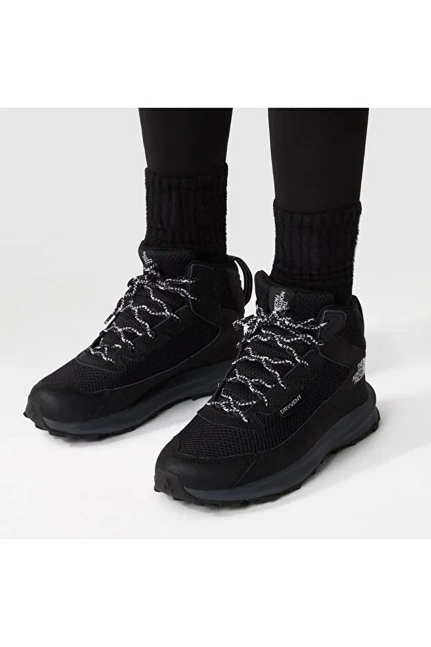 Детские ботинки для девочек зимние непромокаемые Fastpack Hiker Mid WP Youth Outdoor Boots The North Face, Black