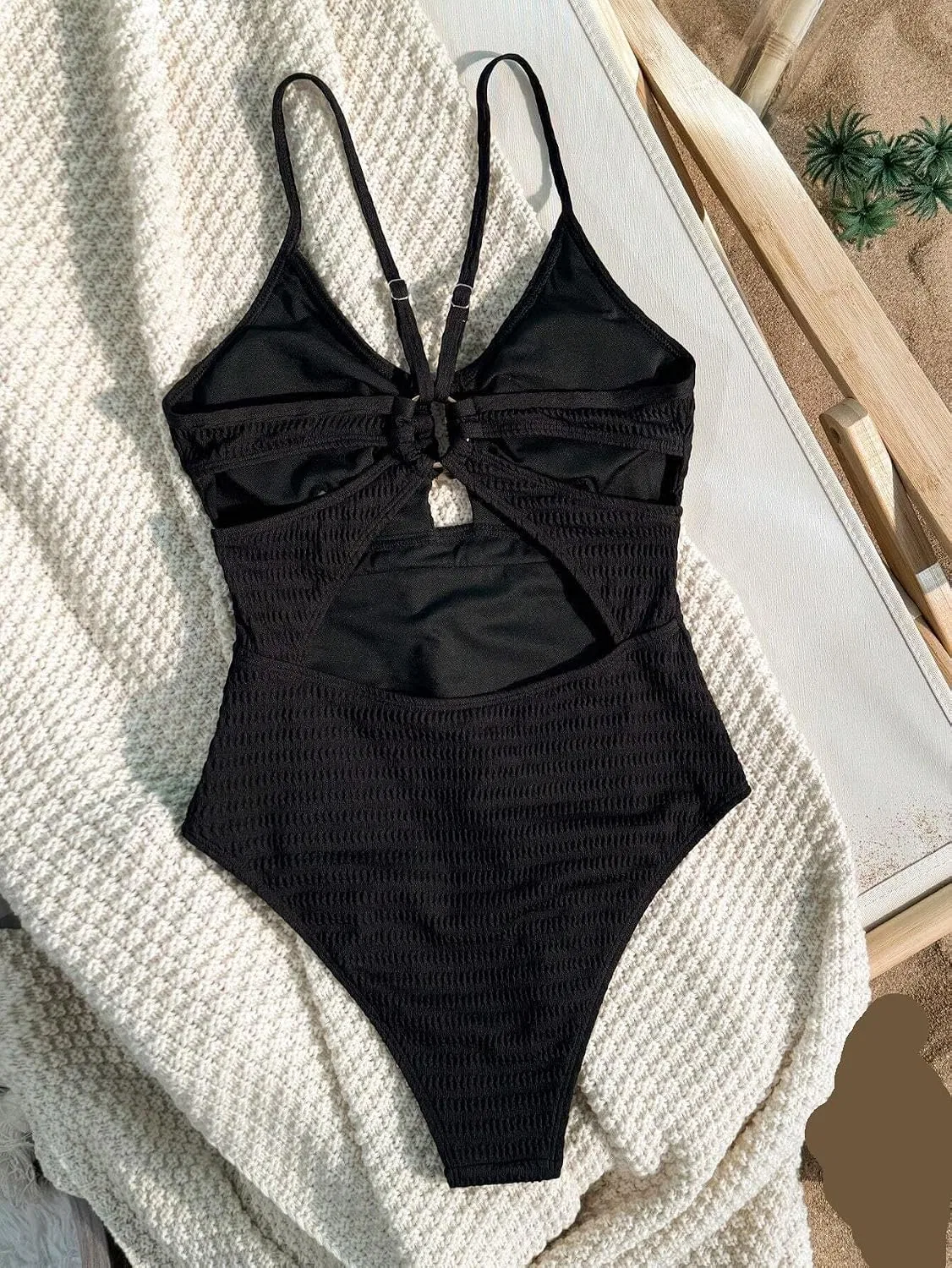 Женский цельный купальник на бретелях-спагетти с открытой спиной, Black — фото 3