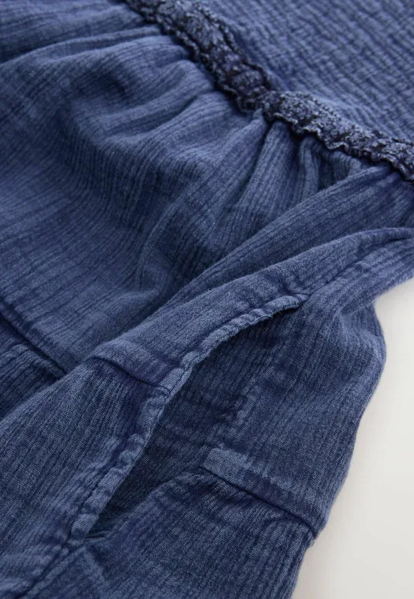 Платье хлопковое Regular fit - strappy mini tiered dress Next, Washed Indigo Blue, синий — фото 3