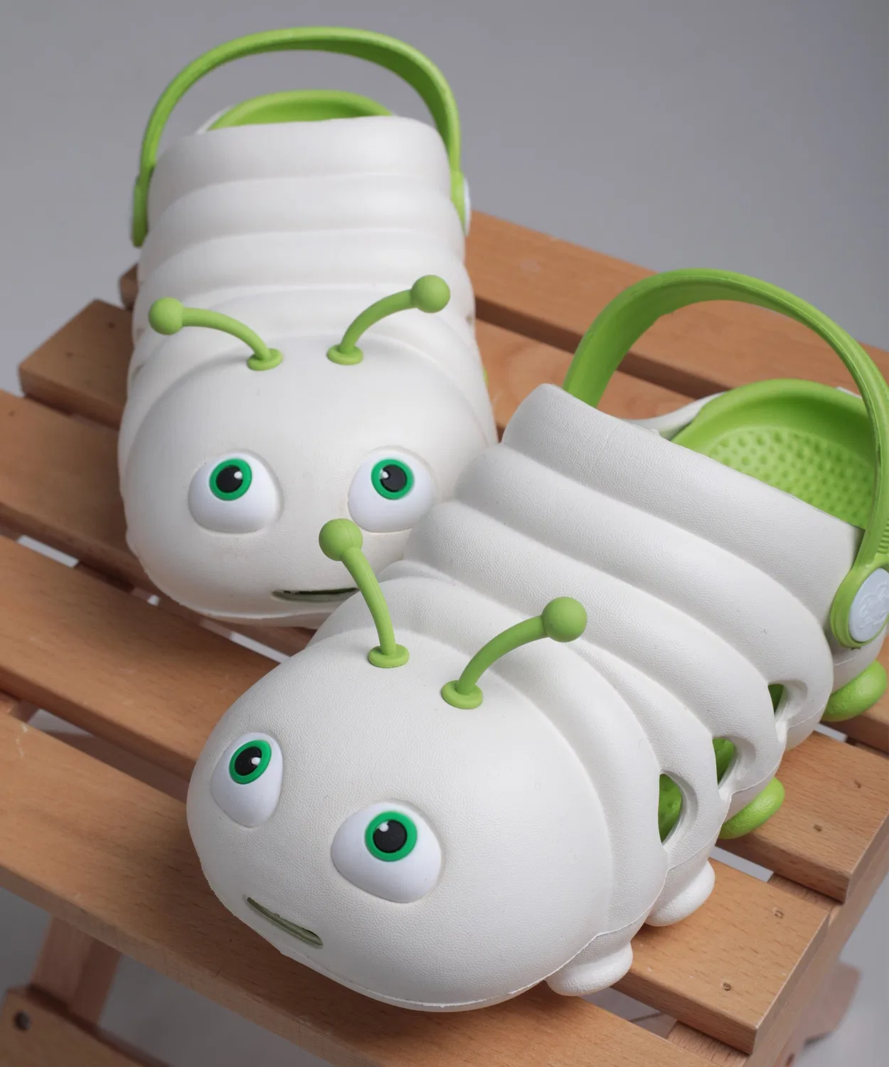 Детские сандалии-шлепанцы с принтом гусеницы, EVA, shoes365, Green