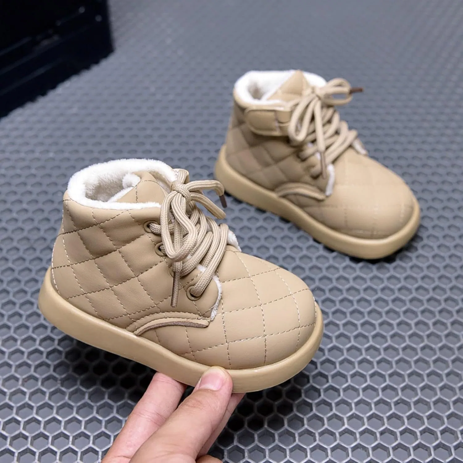 Детские зимние ботинки для девочек с бантом SHOPESSA, Khaki — фото 2