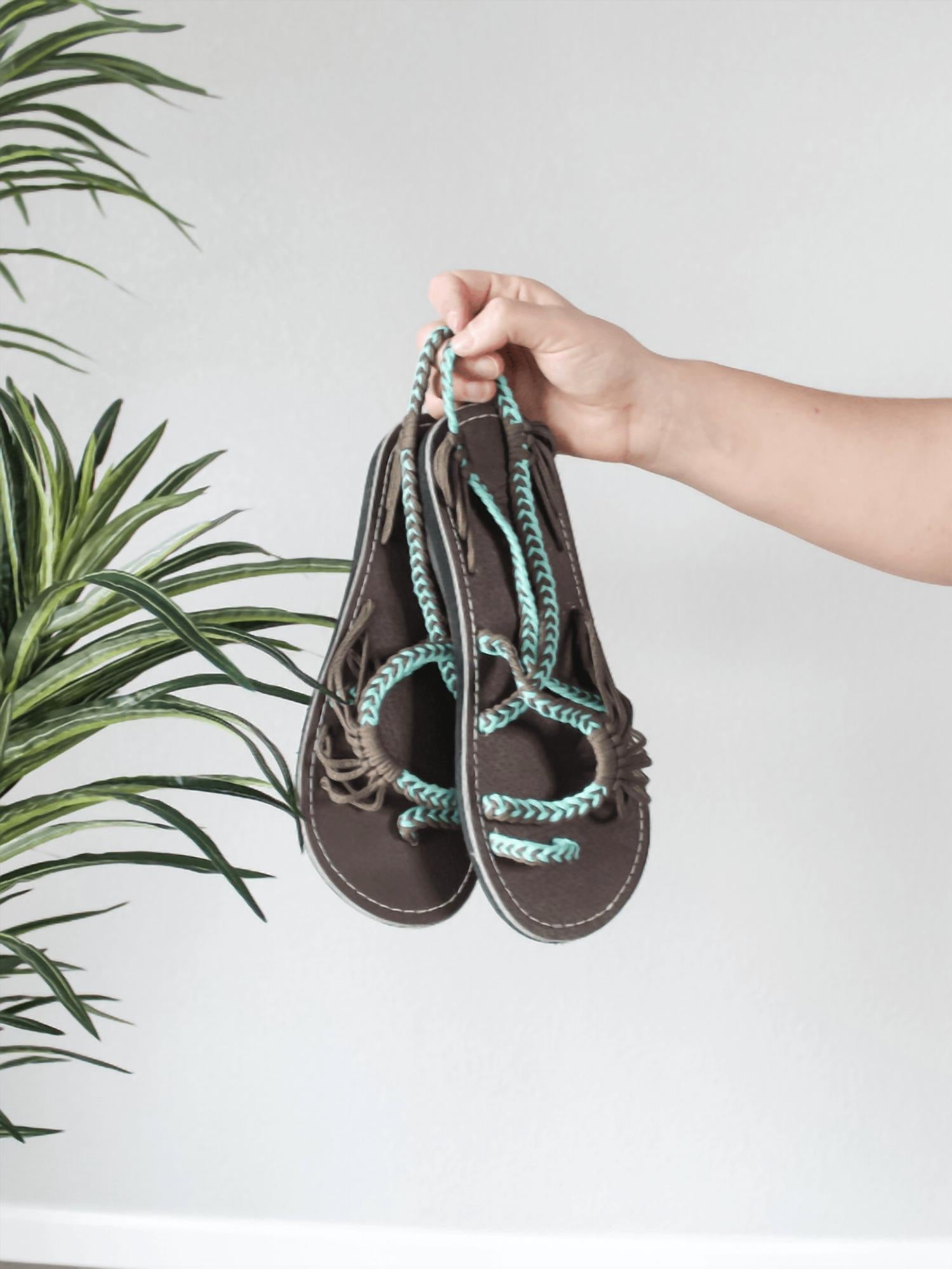 Женские сандалии Palm Leaf цвета бирюзы и зебры PLAKA, цвет turquoise zebra
