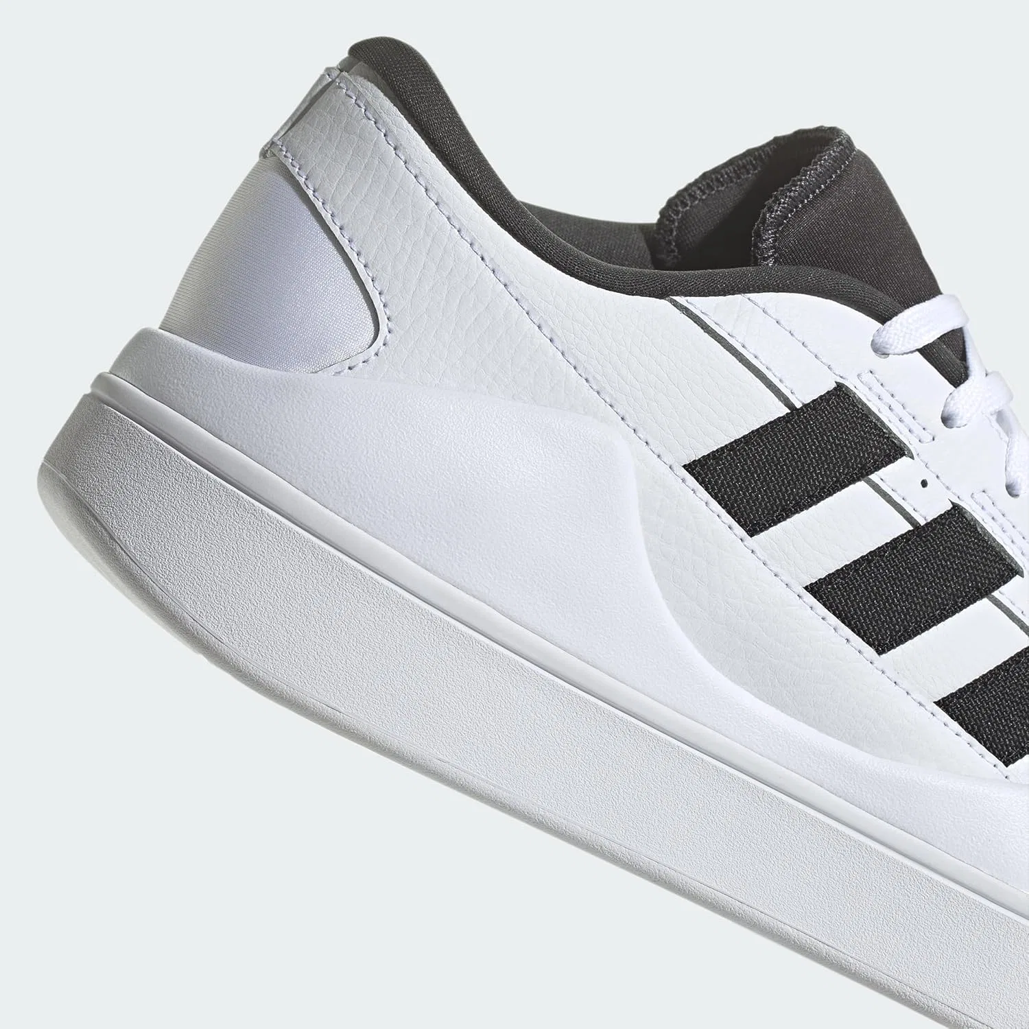 Кроссовки Adidas Osade Low Unisex (не для футбола), 2-Ftwr White Core Black Carbon — фото 4
