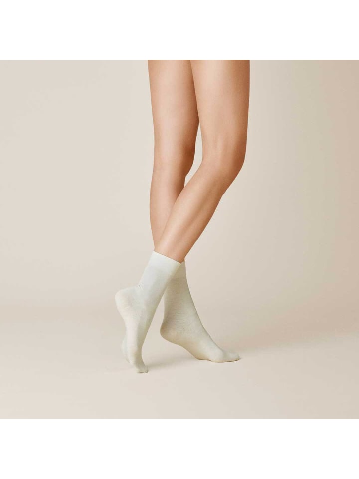 

Kunert Чувственные мериносовые носки с не сдавливающей манжетой, зимнего белого цвета