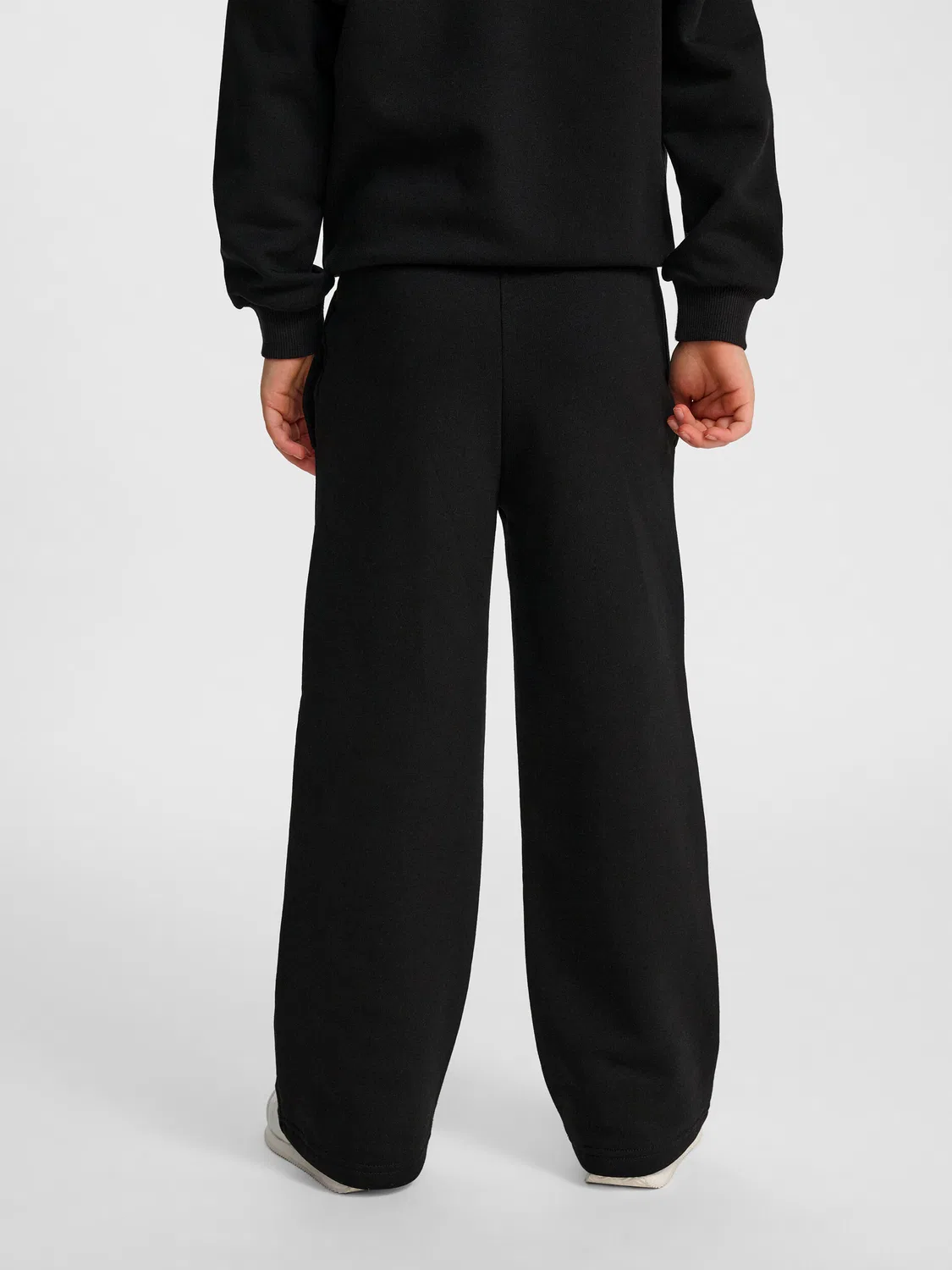 Детские спортивные штаны свободного кроя Loose WL Sweatpants Bee Hummel, Черный — фото 4