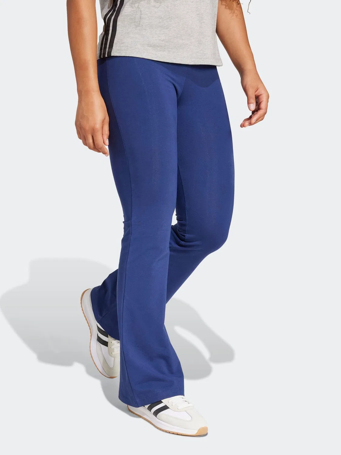 Леггинсы с расклешенной штаниной adidas Blue Small Logo, синие