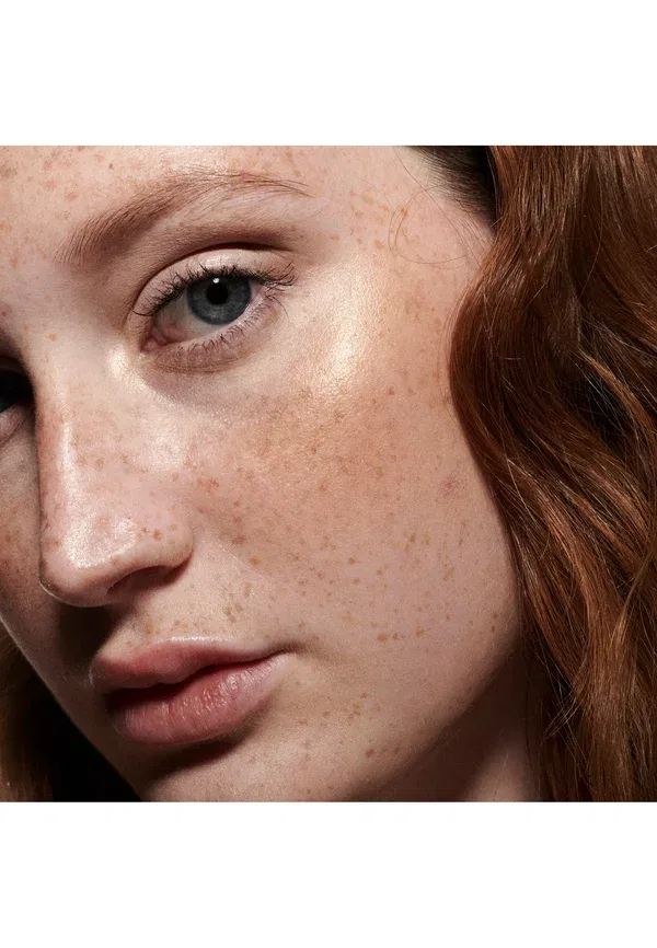 Румяна жидкие Strobe beam liquid blush Mac Lightning, 4.3 мл, цвет lightning — фото 3