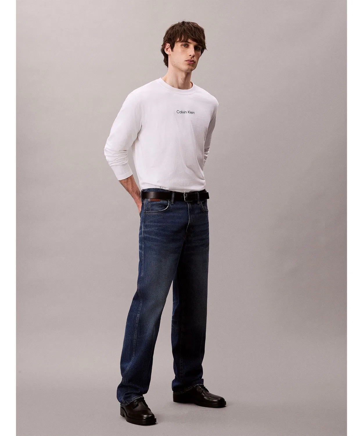 Мужская футболка с длинным рукавомс принтом Calvin Klein, Белая — фото 4