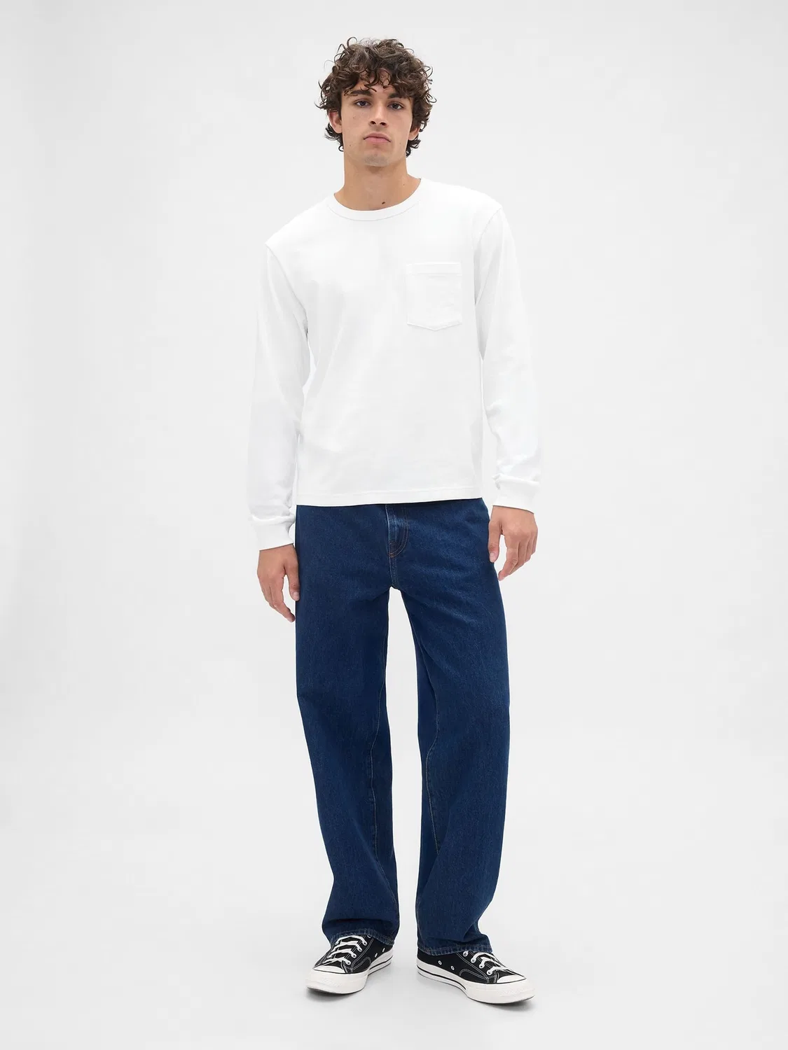 Футболка Gap Heavyweight Relaxed Long Sleeve, белый — фото 3