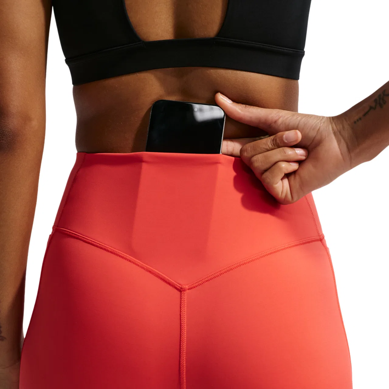 Женские леггинсы с высоким поясом, 7/8, с карманами, Nike Dri-FIT Universal HR 7/8 Pocket Tight, Nike, Lt Crimson/University Red/University Red — фото 4