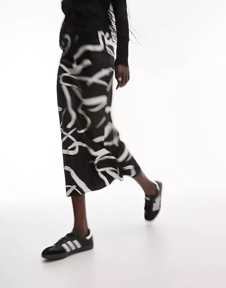 

Юбка Topshop Tall Mono Print Bias Midi, черный/белый