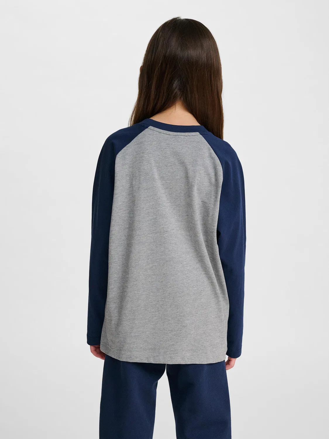 Детская футболка с длинным рукавом Hmljr Raglan Hummel, Blau Navyblau Gletscherblau — фото 2