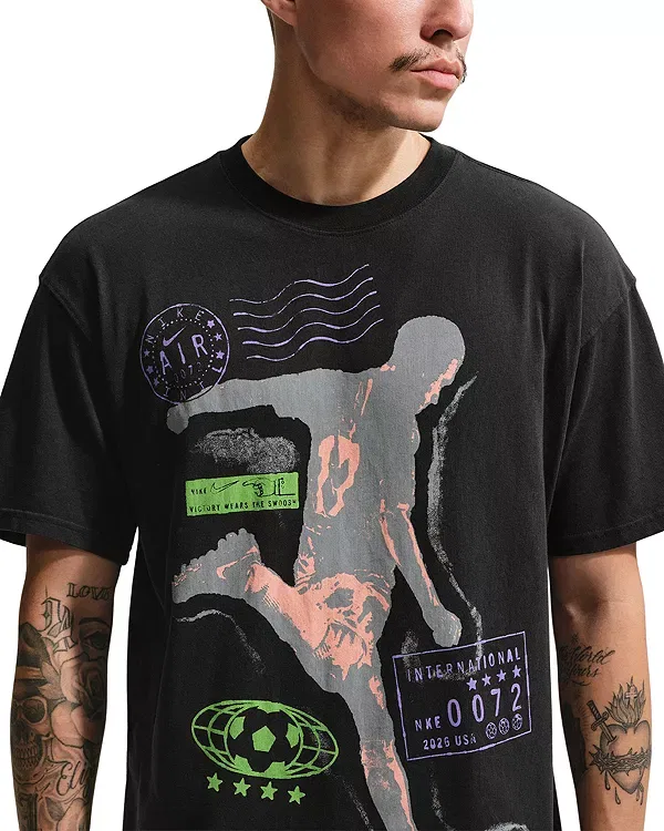 Мужская футболка с принтом Sportswear Soccer Graphic Tee Nike, черный — фото 4