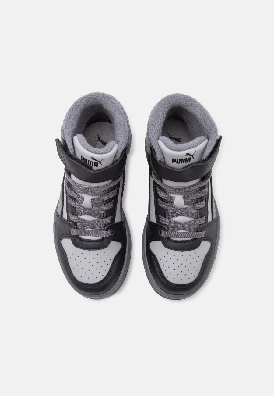 Снежные ботинки PUMA 'Rebound Slam Mid Cozy' серого и светло-серого цвета — фото 2