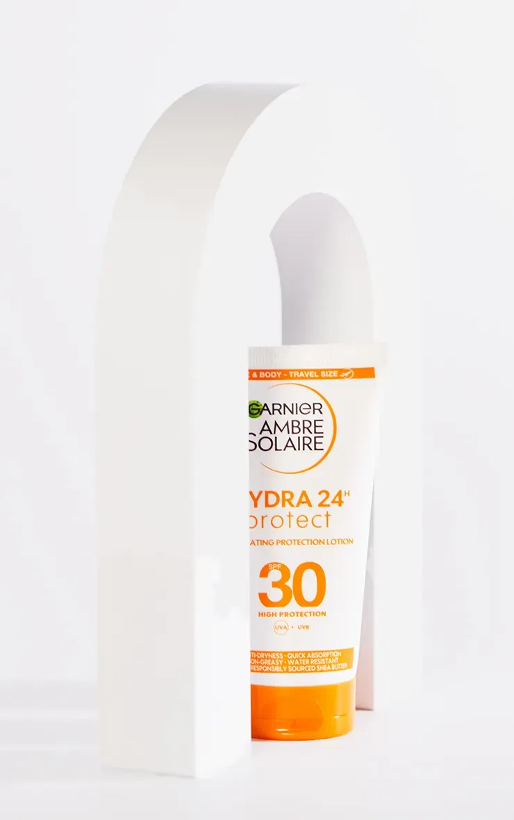 Солнцезащитный крем SPF30 50ml Garnier Ambre Solaire Prettylittlething, прозрачный — фото 3