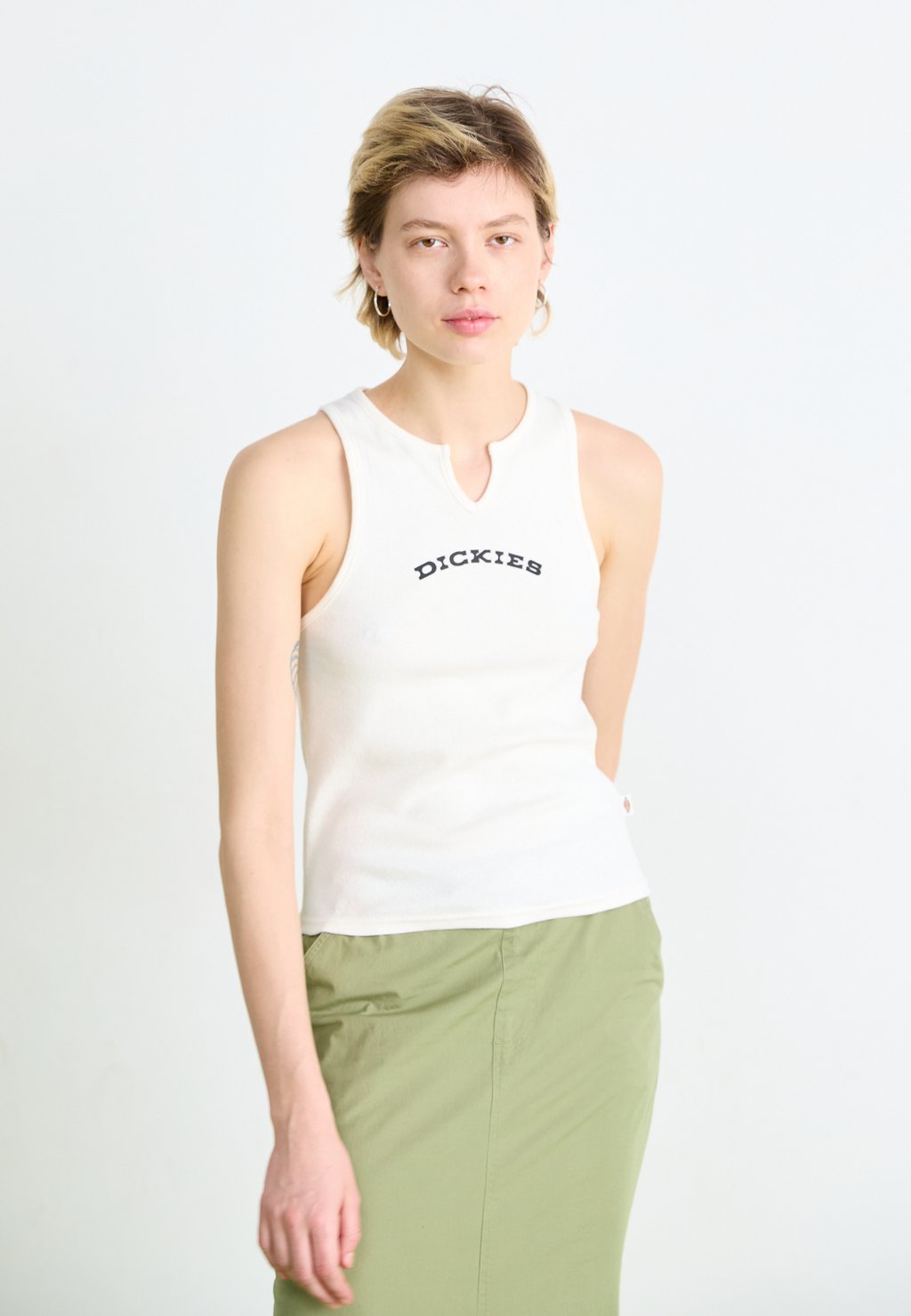 

Топ V NECK Dickies, молочный