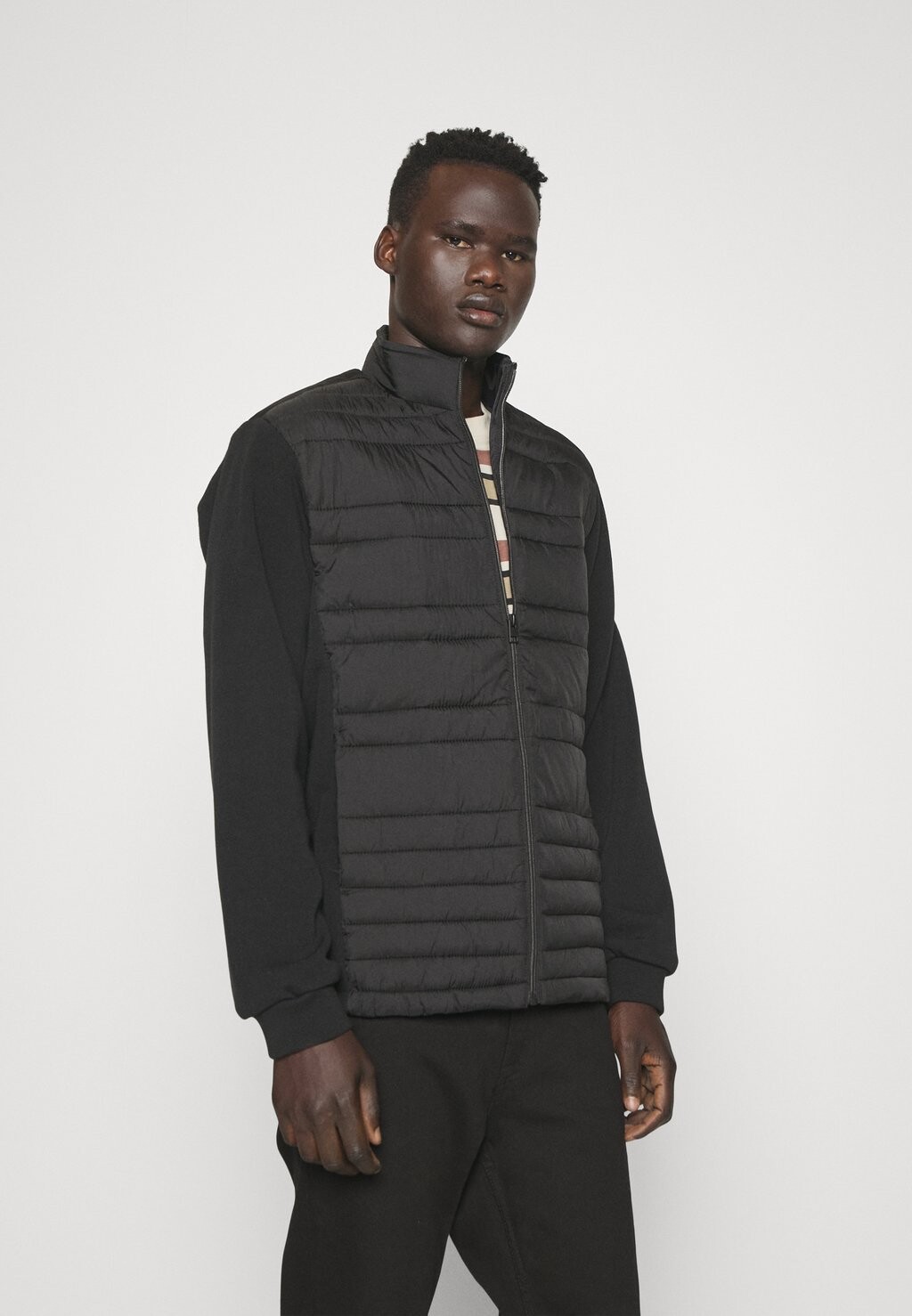 

Куртка Jack & Jones JJSANTO HYBRID, черный