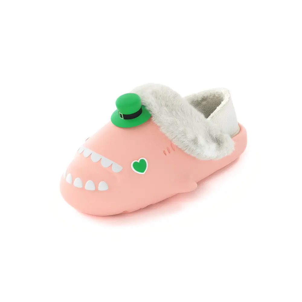 

HelloSlippers Акула зимние акулики зимняя зеленая шапка, закрытые тапочки на каблуке унисекс розовые, цвет Pink