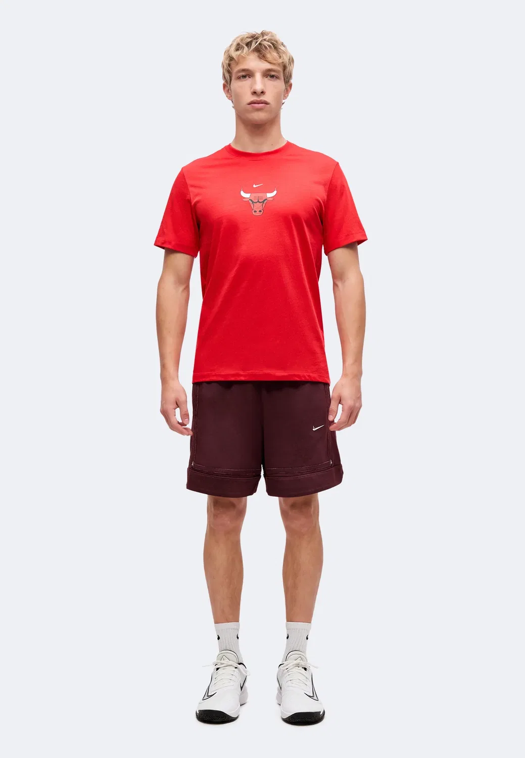 Футболка с логотипом команды Chicago Bulls (НБА) - клубная одежда Nike Performance, University Red — фото 2
