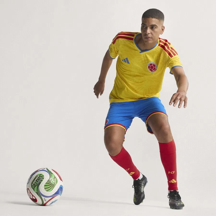 Футболка ADIDAS PERFORMANCE 'Colombia 26 Home Authentic' в цвете Curry — фото 4
