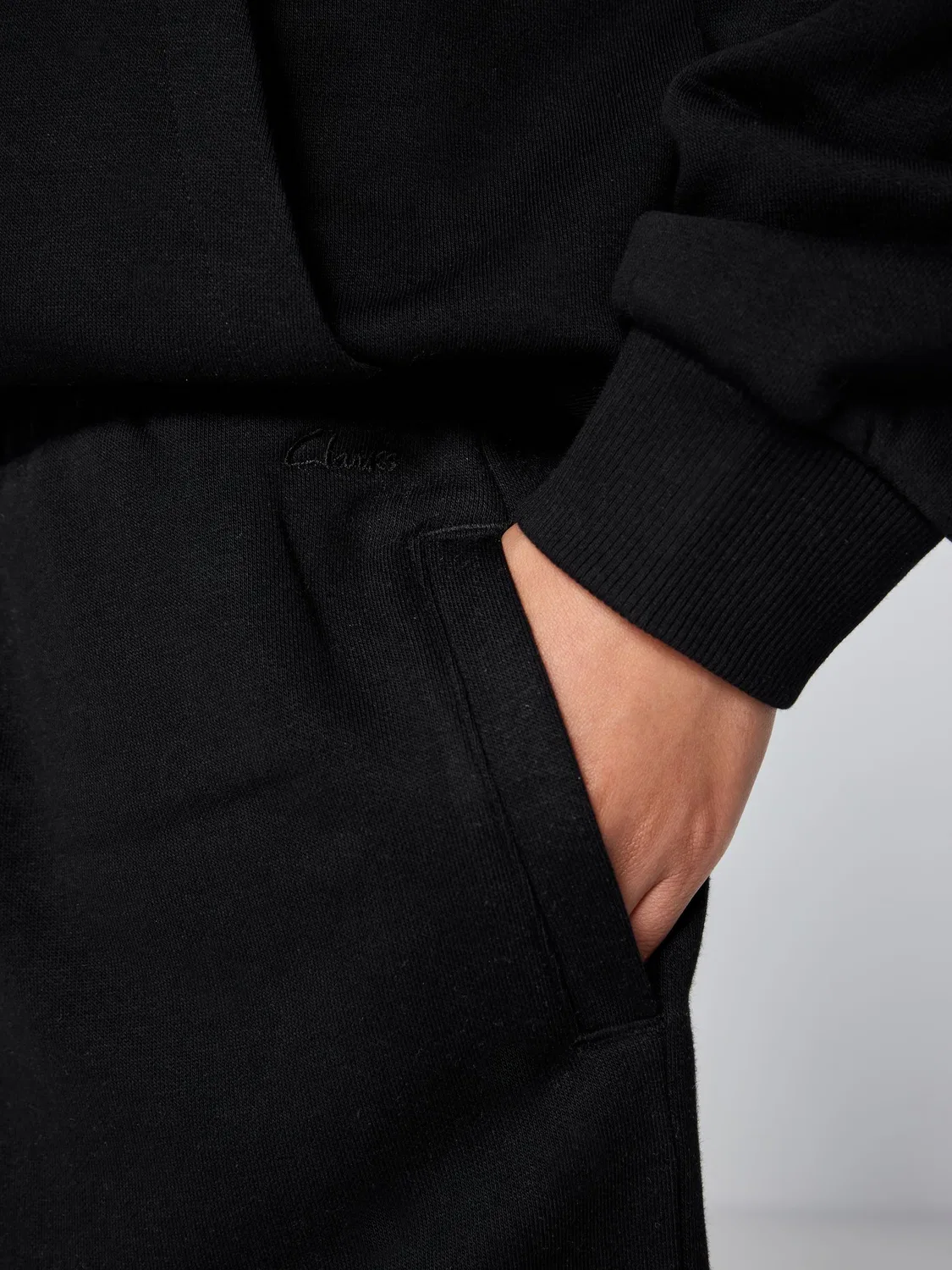 Спортивный костюм Clarks Black Oversized Hoodie & Joggers Set, черный — фото 4