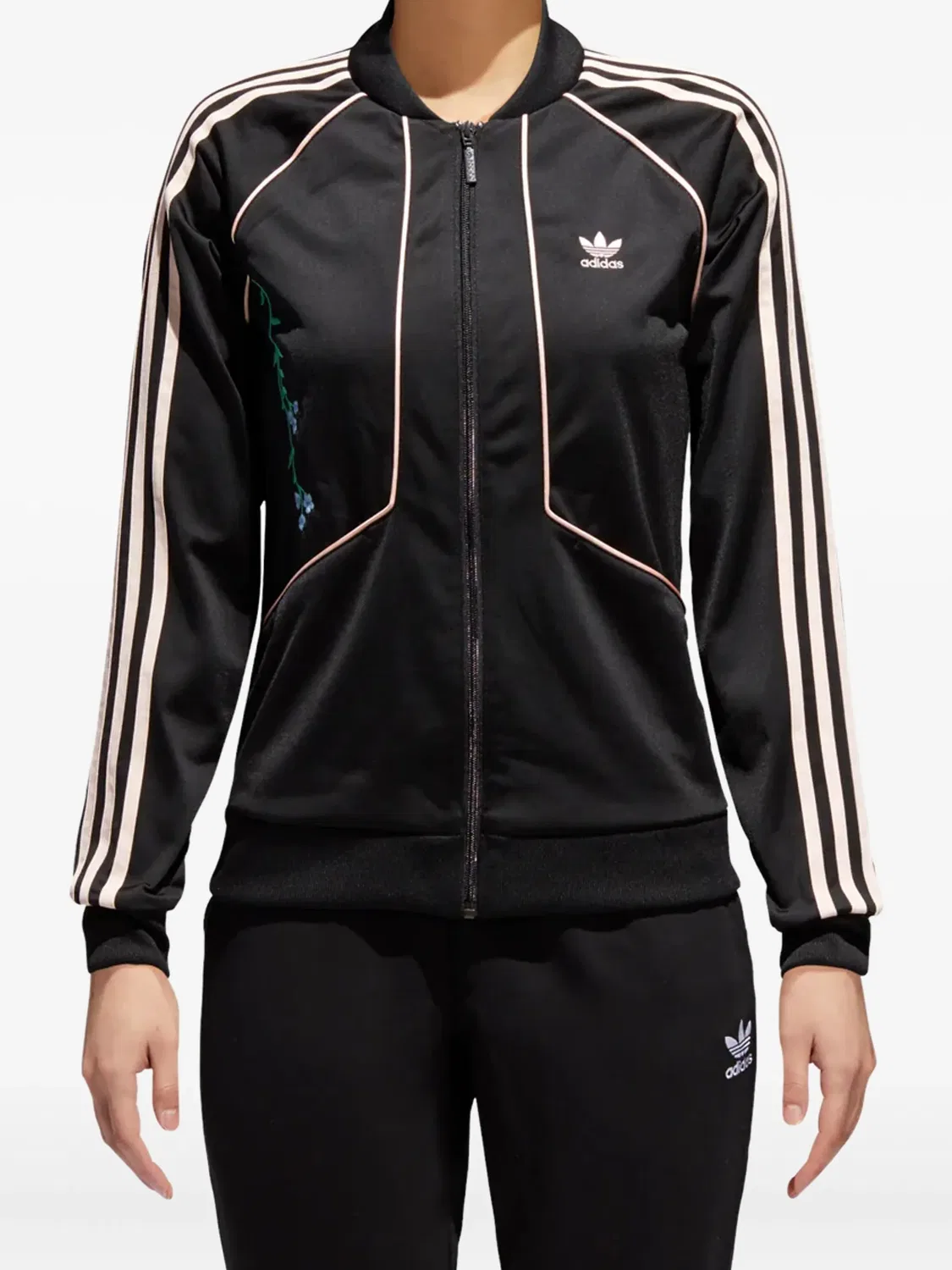 Футболка Originals с вышивкой цветов Adidas, черный