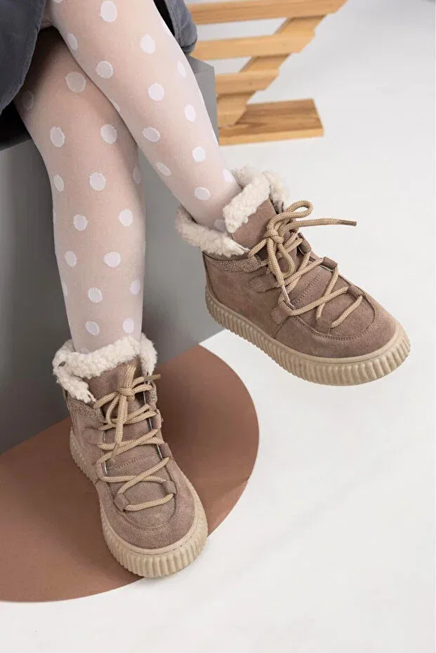 Детские ботинки для девочек на плоском ходу с мехом Adia nubuck plush fur Kids A More, Sand — фото 2